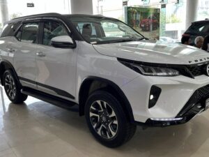 Toyota Fortuner GR-S 2024 4x4